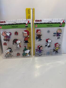 Peanuts 889299723216 Christmas Window Clings - 2 Sets Charlie Brown Snoopy Woodstock Linus
