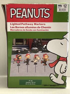 Peanuts World-wide 855625904253 Snoopy Lighted Pathway Markers Skating Winter Christmas 8 Inch 4 Characters