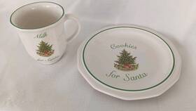 Pfaltzgraff 025398138999 Christmas Heritage Milk And Cookies Mug Plate Set Made In Usa Nib