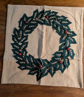 2274077 Pottery Barn Embellished Christmas Wreath Cotton Linen Pillow Cover-20 Inch -sample
