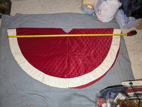 4744572 Pottery Barn Classic Velvet Christmas Tree Skirt Large 60 Inch D Red With Ivory Cuff