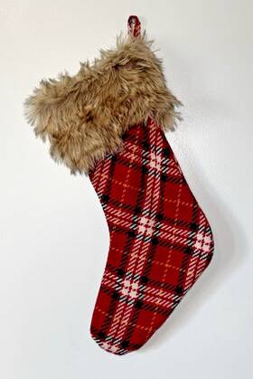 6482488 Pottery Barn Nwt Christmas Plaid Faux Fur Stocking Red Tartan
