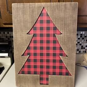 22576 Primitives By Kathy Christmas Tree Buffalo Plaid Wooden Slate Large Art Decor
