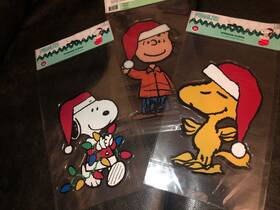 Product Works 889299723209 3 Peanuts Christmas Gel Window Clings Snoopy Linus Woodstock Reusable 6-8 Inch Lot