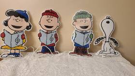 36200 Productworks Myt 12 Inch Caroler Peanuts Pathway Markers Snoopy Christmas