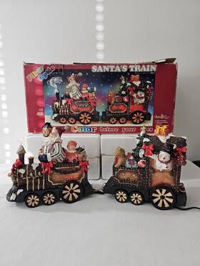 0127047 Puleo Vintage Colorful Fiber Optic Light Animated Christmas Santas Train Set