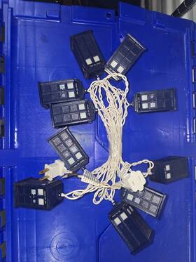 Ts-3w28v Rabbit Tanaka Doctor Who Tardis Christmas Decor String Lights Police Call Box 10 Light Strand