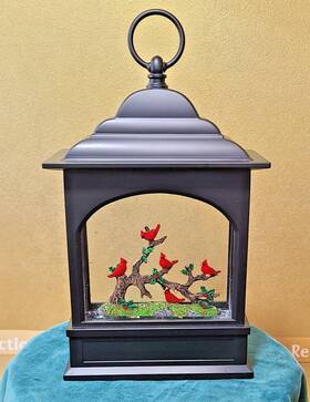 4040502 Raz Imports Glitter Water Lantern Red Cardinals Lighted Figurine 11 Inch Christmas