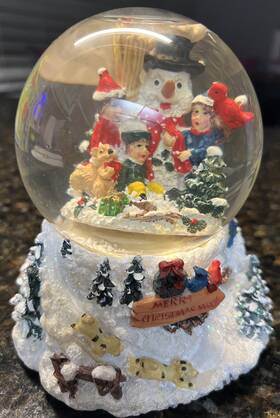 Rite Aid Corp 011822861434 Santa Musical Christmas Snow Globe Frosty The Snowman - Xmas