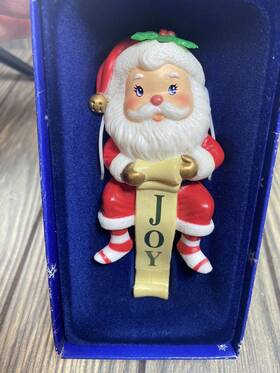 B4660 Russ Vintage Santa Christmas Stocking Hanger By