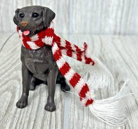 Xso13012 Sandicast Chocolate Labrador Retriever Dog Christmas Ornament Knit Scarf New