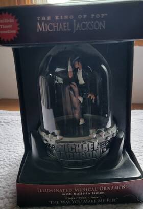Santas Best 8600000lg Michael Jackson Musical Light Up Christmas Ornament 2010 New