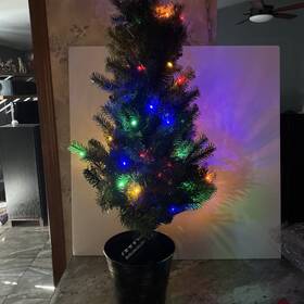 H220845 Scott Living 36 Inch Pine Urn Christmas Tree Multicolor Color Lights