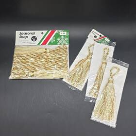 T10002 Seasonal Shop Vintage Garland And 3 Tassels Christmas Set Of 4
