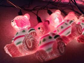 Seasonal Specialties 041895721786 Vtg Christmas Blow Mold String Lights Teddy Bear Sweater Club Santa 1996 In Box