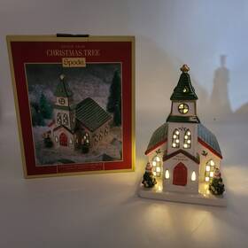 1761568 Spode Christmas Tree Led Illuminated Village Church