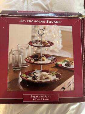 Ga0913 St. Nicholas Square Hand Painted 3-tier Cake Dessert Server Yuletide Christmas