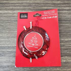 Studio Decor 886946714450 Knitting Needle Red Yarn Christmas Tree Ornament Photo Frame Enamel Metal New