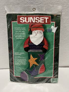 18122 Sunset Dimensions Inc Vintage 90s Inch Merry Santa 24 Christmas Felt Stocking Kit