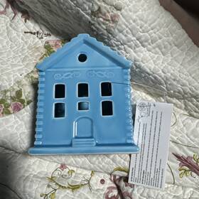 234-17-3359 Target Bullseye Christmas 2024 Ceramic Light Up Blue Village House M77