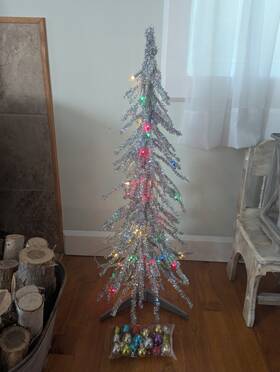 Target 741895104939 Silver Tinsel Christmas Tree Pre Lit Ornaments Indoor Outdoor Steaks Stand 36 In