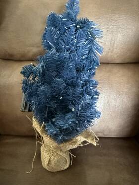 Tetebow 445033881845 24 Inch /2ft Tabletop Christmas Tree Pre Lit With Led Warm Lights Navy Blue