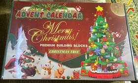 21141 The Building Blocks Brand New Lego Compatible Christmas Tree Advent Calendar Kit