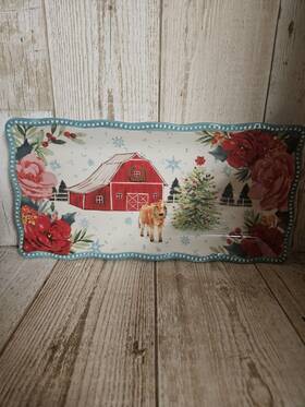 The Pioneer Woman 085081227119 Christmas Holiday Barn Roses Cow Ceramic Serving Tray
