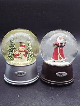 065061169 Threshold 2015 Musical Water Snow Globe We Wish You A Merry Christmasft Ftdeck The Hallsft