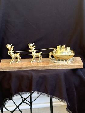 82535496 Threshold 2021 Stocking Holder Reindeer Sleigh 3 Hook Metal Christmas Holiday