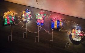 Trim A Home 030539181598 Vtg Lighted Holographic Christmas Snowman Gifts&santa Pathway Lights