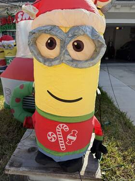 Universal 191245148227 Kevin Sweater And Nice Naughty List - Minion Christmas Inflatable Old