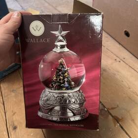 Wallace 730936075222 Christmas Tree Silverplated Musical Snow Globe