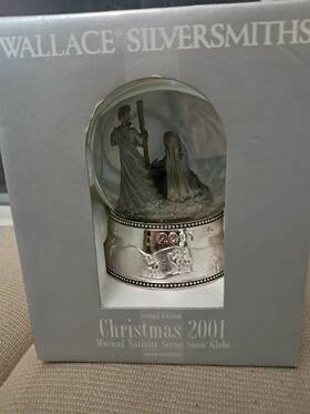 Wallace Silversmiths 730936026811 Christmas Nativity Musical Water Globe Silverplated 2001