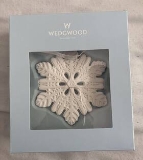 588344 Wedgwood Christmas Rare All White Snowflake Ornament Jasperware Wedgewood