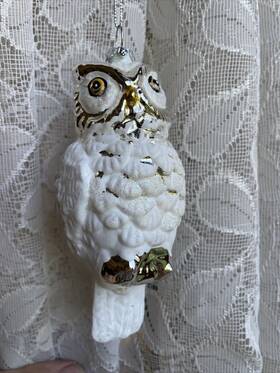 34294758 White 5-inch Glitter Glass Owl Christmas Ornament