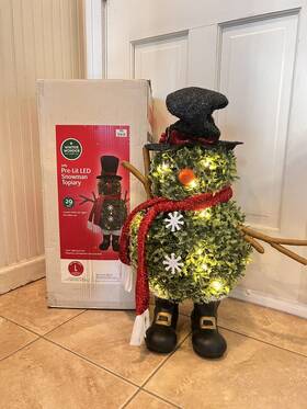 Winter Wonder 788464714991 Jolly Snowman Lighted Topiary 29 Inch Greeter Christmas Lane
