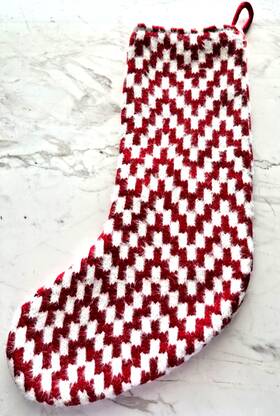 Wondershop At Target 191908861968 Fuzzy Chevron Christmas Stocking Lined Red/white 20 Inch
