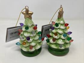 Wondershop By Target 191908260297 2x 2022 Retro Light Up Ceramic Christmas Tree Ornament Green
