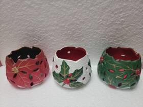 World Bazaars Holiday Collection 033911820542 Christmas Porcelain 3pc Set Tea Light Holders C3