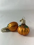 Old World Christmas Pumpkin Blown Glass Ornament 28046 Mini Set Of. Fixed Price $24.99.