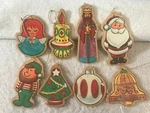Christmas Ornaments Set Of Wooden Painted Theme Figures MAX2857. Fixed Price $5.99.