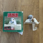 Vintage Hallmark Stocking Hanger Eskimo Seal Frosty Friends. Fixed Price $29.99.