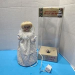 Vtg 10 Light Christmas Tree Topper Angel Porcelain The Trimmery. Fixed Price $14.99.