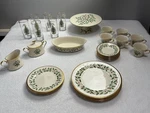 Lenox Holiday Christmas China Dinnerware 30 Pc Set 24K Gold Us Holly. Fixed Price $324.99.