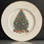 Royal Gallery Christmas Tree 6377 Salad Plate Single 1985 New. Fixed Price $19.99.