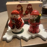 Pfaltzgraff Camp Jingles Christmas Salt/ Pepper Shakers Tray Snowmen. Fixed Price $8.00.
