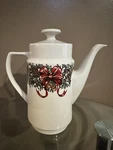 Vintage 1995 Macy's Cellar Holiday Wreath Christmas Coffee Tea Pot. Fixed Price $18.99.