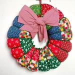 Vintage Handmade Patchwork Holiday Christmas Wreath Quilted Puffy Cottage Retro. Fixed Price $29.65.