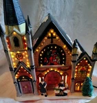 Very Rare- Christmas Fiber Optic Porcelain House Church 2004. Fixed Price $46.75.